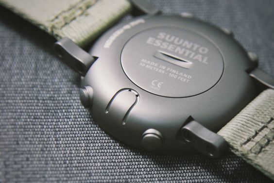 アスリートからファッショニスタまで虜にする「スント」の時計の魅力とは