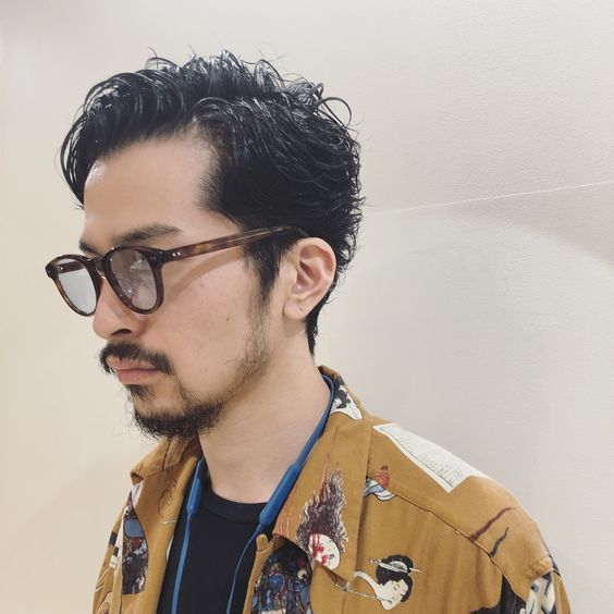 無精ひげがかっこいい!簡単な髭の整え方を徹底解説!