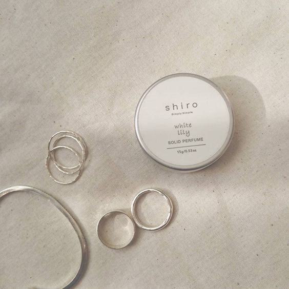 「shiro」の魅力は日本製ならではシンプルさ。石けんのような香りの人気アイテムランキング