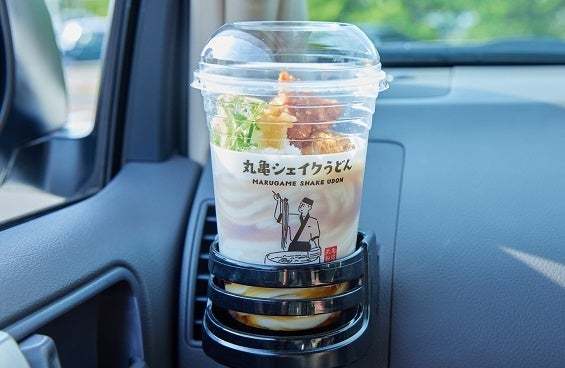 「シェイクうどん」「うどん弁当」定番の「うどん」選べる3つのカテゴリーから冷うどん総勢17種が勢ぞろい！ひんやりさっぱり『豚しゃぶおろしレモンシェイクうどん』 7月24日（水）より新登場