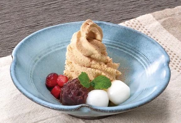 和食麺処サガミで「満天きらりSOBAあいす」を販売
