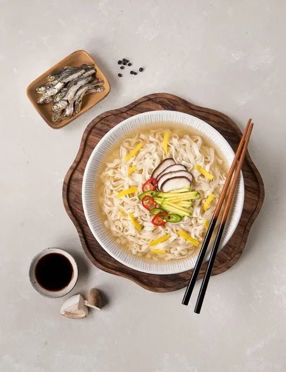 ＜Qoo10 「韓国麺類」販売数ランキング＞夏野菜などで簡単アレンジ！手軽で美味しいインスタント冷麺が人気！