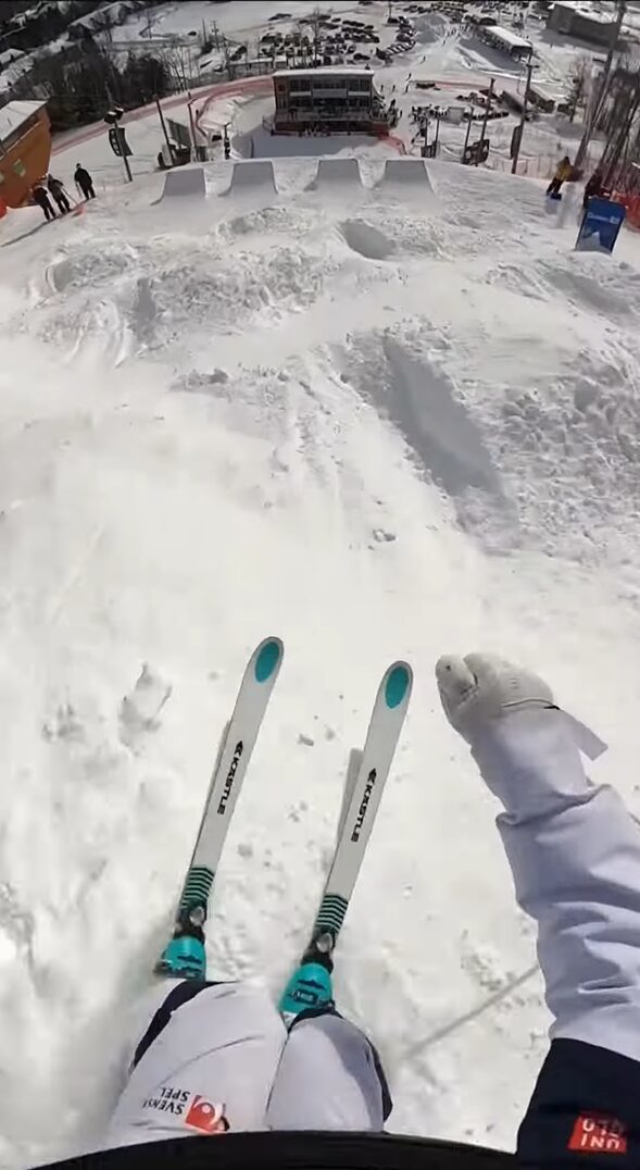 モーグルの一人称映像がスゴい!ツイスターでモーグルを滑走し、見事な回転するその躍動感に自分がモーグル選手になった気分!!【海外・動画】