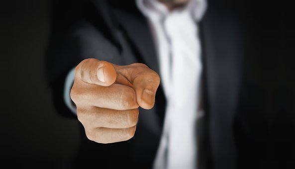 退職の意思を伝えたら引き止められた！かわし方やパターン別対処法を徹底解説！