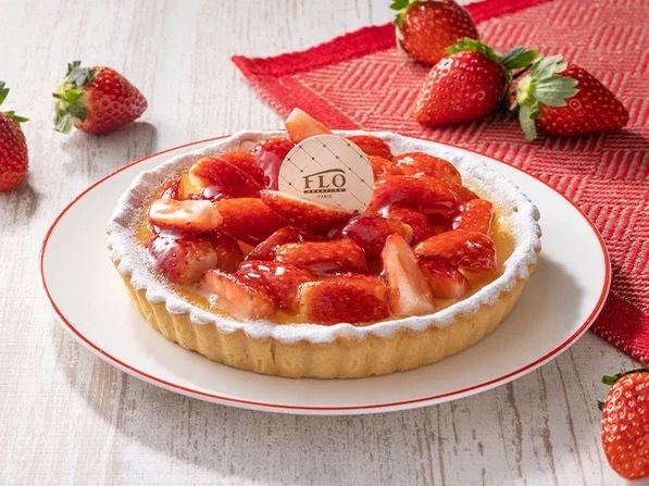 【6.16.26日は“FLOの日”】＼3月FLOの日限定／好評につき再登場！旬の苺をふんだんに使用したホールサイズタルトを税込1080円で