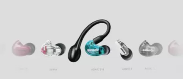 ケースに第三のチップを搭載した新発想の完全ワイヤレスイヤホン！　「CYBERBLADE」が超低遅延＆非圧縮音源で革命を起こす