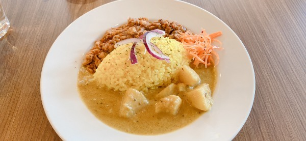 県立大学のそばにある「puu cafe and lunch（プー カフェ アンド ランチ）」でインテリアショップのようなオシャレなお店内でランチしてきた！