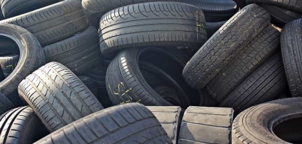タイヤの廃棄・処分方法とは？料金など詳しく解説！