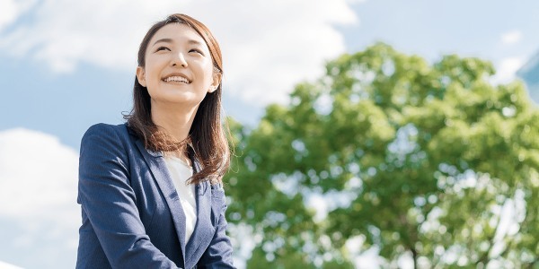 即日退職は違法なの？すぐに辞められる条件や注意点・退職までの流れを解説！