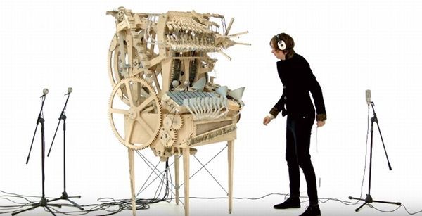 2,000個の鉄球、3,000のパーツ!まるでピタゴラ装置のようなマシンで音楽を奏でるスウェーデンのミュージシャンが凄すぎる!