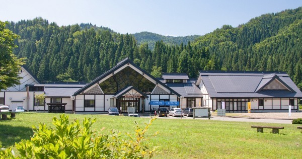 秋田県で愛犬とおでかけ！気軽に立ち寄れるカフェやペットと泊まれる宿を愛犬家目線でピックアップ