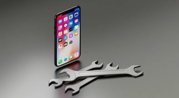 携帯・スマホが水没した時の対処法5選！効果的な処置方法と注意点を解説！