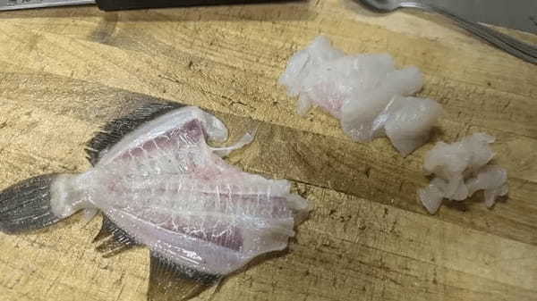 名前も知らない魚たちをさばく！港町ならではの「磯魚の宴」