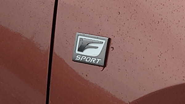 【スタッフ通信】プレミアムSUV 2台でGO!!