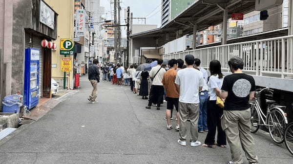 大行列を作ったコラボレーションラーメンが復活！豚骨の超名店「一風堂」× 大阪No.1行列ラーメン店「人類みな麺類」の「人類みな一風堂」が道頓堀に5月1日(水)グランドオープン！