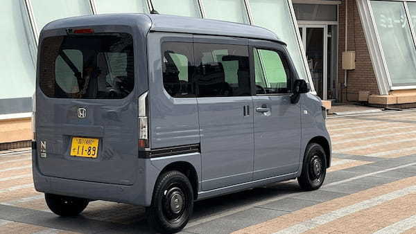 ホンダN-VAN e 新価値もプラスした商用EV 使い方次第で楽しさが広がる 【試乗記】