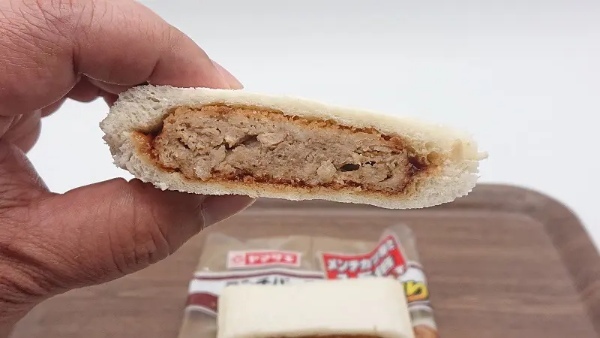 【大盛り図鑑】「ランチパック」に大盛りがあるって知ってた？早速買って通常版と比較した結果……