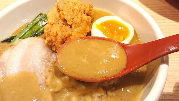 天下一品の「こってりカレー」が笑っちゃうほど美味かった！