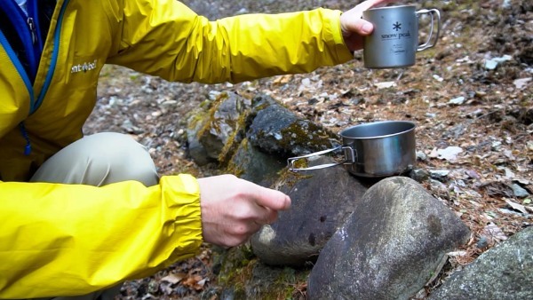 登山での水分補給！水場の水はそのまま飲める？濾過・消毒方法も解説！