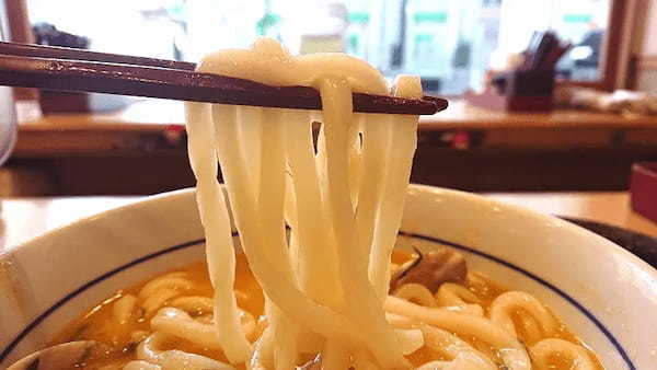 寒い日に腹の中からぽっかぽか なか卯「あさりバターうどん」で気分は潮干狩り