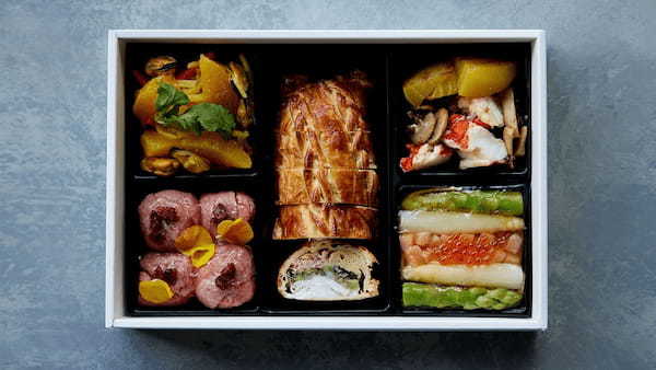 【DEAN & DELUCA】彩り溢れる、春を味わう華やかな「お弁当」とスペシャリテを詰め込んだ「季節のオードブル」