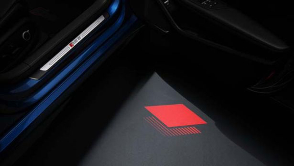 アウディRS4アバントとRS5スポーツバックの「RS competition」モデルが日本上陸