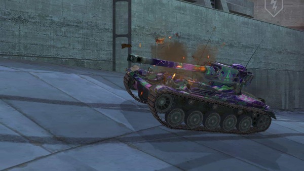 俺たちには「ビッグボス」がついている！ 『World of Tanks Blitz』に巨大な戦車と共に 戦うチーム対抗の新PvPモード登場！