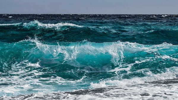 海水を飲むとどうなるの?実は人体に悪影響を与える「海水」を紹介