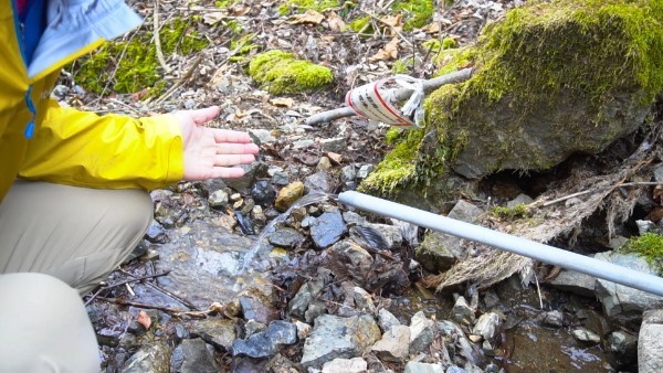 登山での水分補給！水場の水はそのまま飲める？濾過・消毒方法も解説！