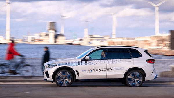 BMWが日本における新型燃料電池車の実証実験を2024年も継続