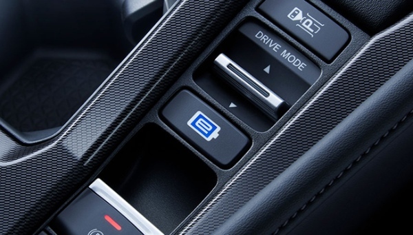 ホンダが2024年春の発売を予定する新型アコードの先行情報を公開