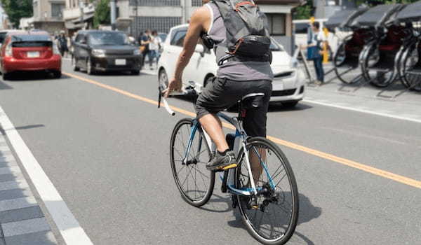 「車道通行のルールは実態に合っていない…」自転車ユーザーが感じる車に対してヒヤッとする瞬間