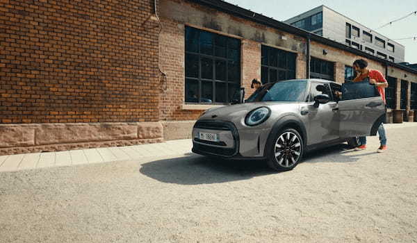 MINI 3ドア､5ドアをベースにした日本のみの特別仕様車！ ｢MINI カムデン･エディション｣誕生