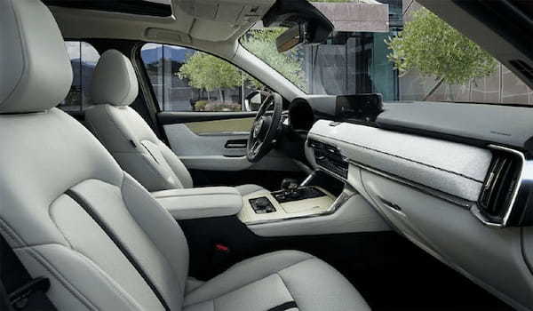 マツダがラージ商品群第4弾となる新型3列シートSUVの「CX-80」を欧州で初公開