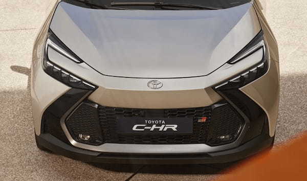 日本への未導入が残念！　欧州で第2世代の新型トヨタC-HRがデビュー