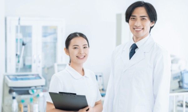 【医療秘書】の仕事内容とは？医療事務とは違う？年収や資格まで解説！