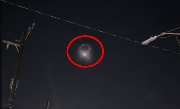 巨大化する「円盤型UFO」が出現! 宇宙人の侵略を恐れ住民混乱!=メキシコ