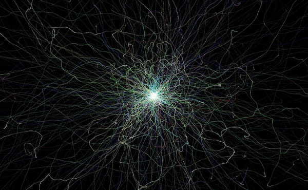 オーブ型UFOは「球電現象」なのか？ しかし説明不可能な謎も…