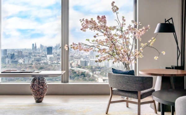 【フォーシーズンズホテル東京大手町】桜シーズン到来、ホテルで麗しのお花見を