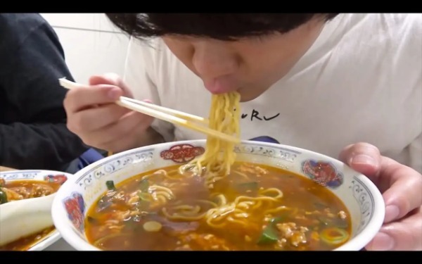 ラーメンだけで満足してない？ サイドメニューがマジで旨いラーメン店！