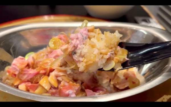 ラーメンだけで満足してない？ サイドメニューがマジで旨いラーメン店！