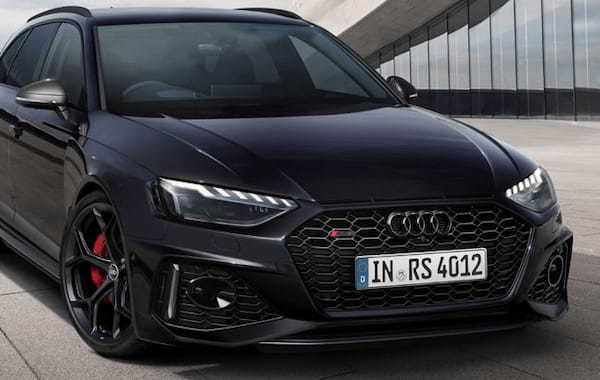 アウディRS4アバントとRS5スポーツバックの「RS competition」モデルが日本上陸