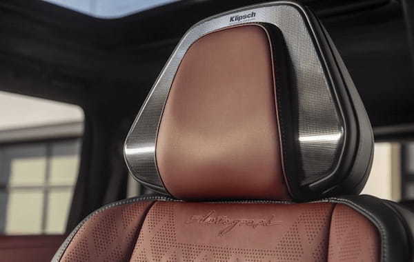 日産のインフィニティブランドのフラッグシップSUV「QX80」が第2世代の新型に移行