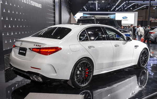 第5世代メルセデス・ベンツ・Cクラスの最強バージョン「メルセデスAMG C63 S E PERFORMANCE」が日本上陸