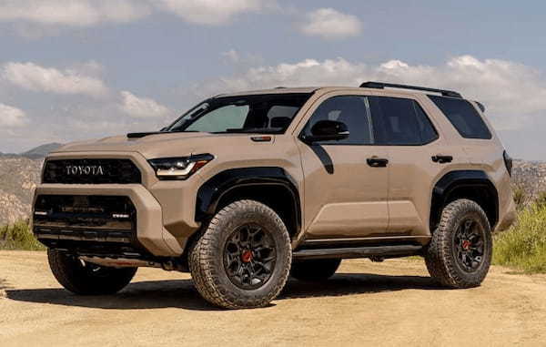 「4EVER Untamed」のキャッチを掲げた第6世代の新型トヨタ・4ランナーが米国デビュー