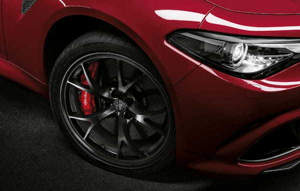 アルファロメオ・ジュリア/ステルヴィオのカスタマイズプログラム「Design Your Quadrifoglio」が期間限定で始動