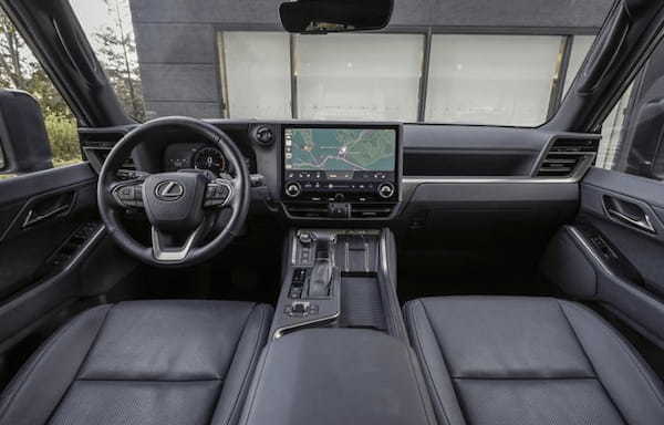 レクサスが報道関係者向けイベント「LEXUS SHOWCASE」においてLM、LBX、GX、TXを日本初披露