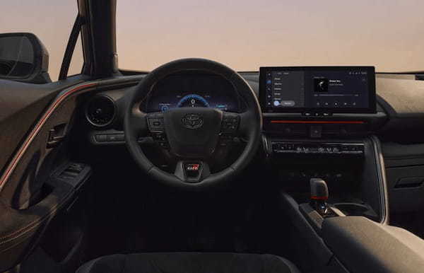 日本への未導入が残念！　欧州で第2世代の新型トヨタC-HRがデビュー