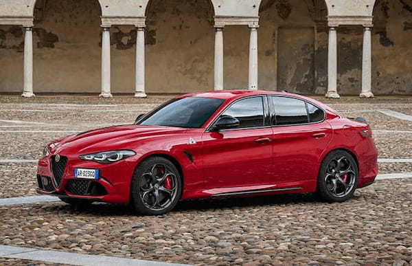 アルファロメオ・ジュリア/ステルヴィオのカスタマイズプログラム「Design Your Quadrifoglio」が期間限定で始動