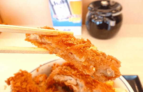 食欲があふれ出す！かつやの「海鮮たまごチキンカツ丼」がビジュアル最強すぎた